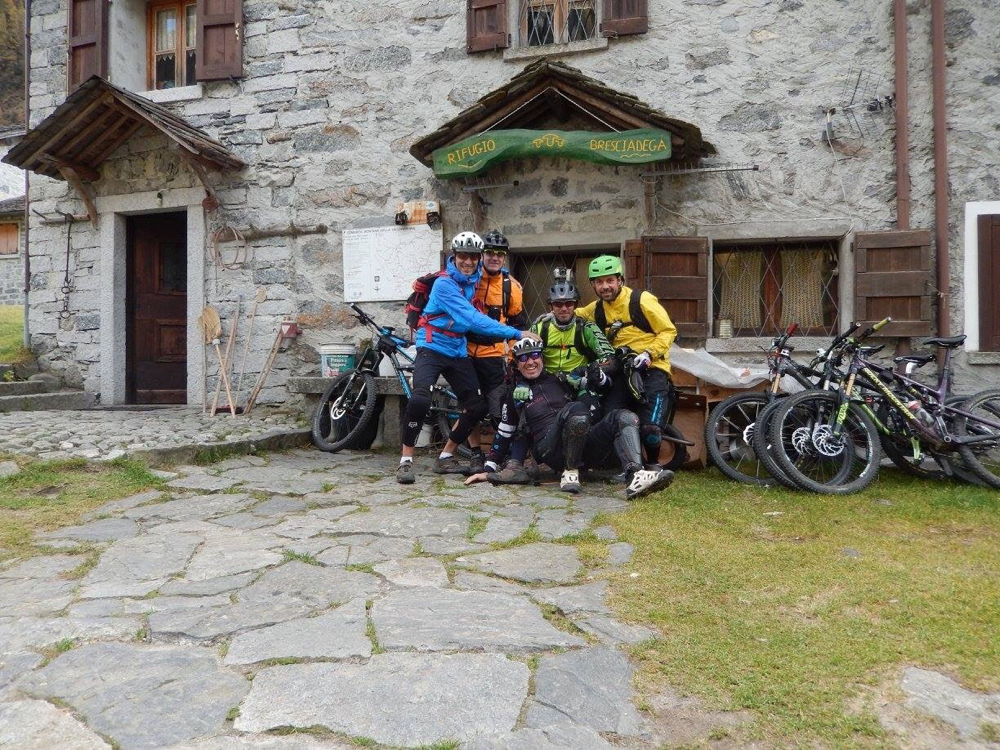 Un po’ brilli ci mettiamo in marcia
