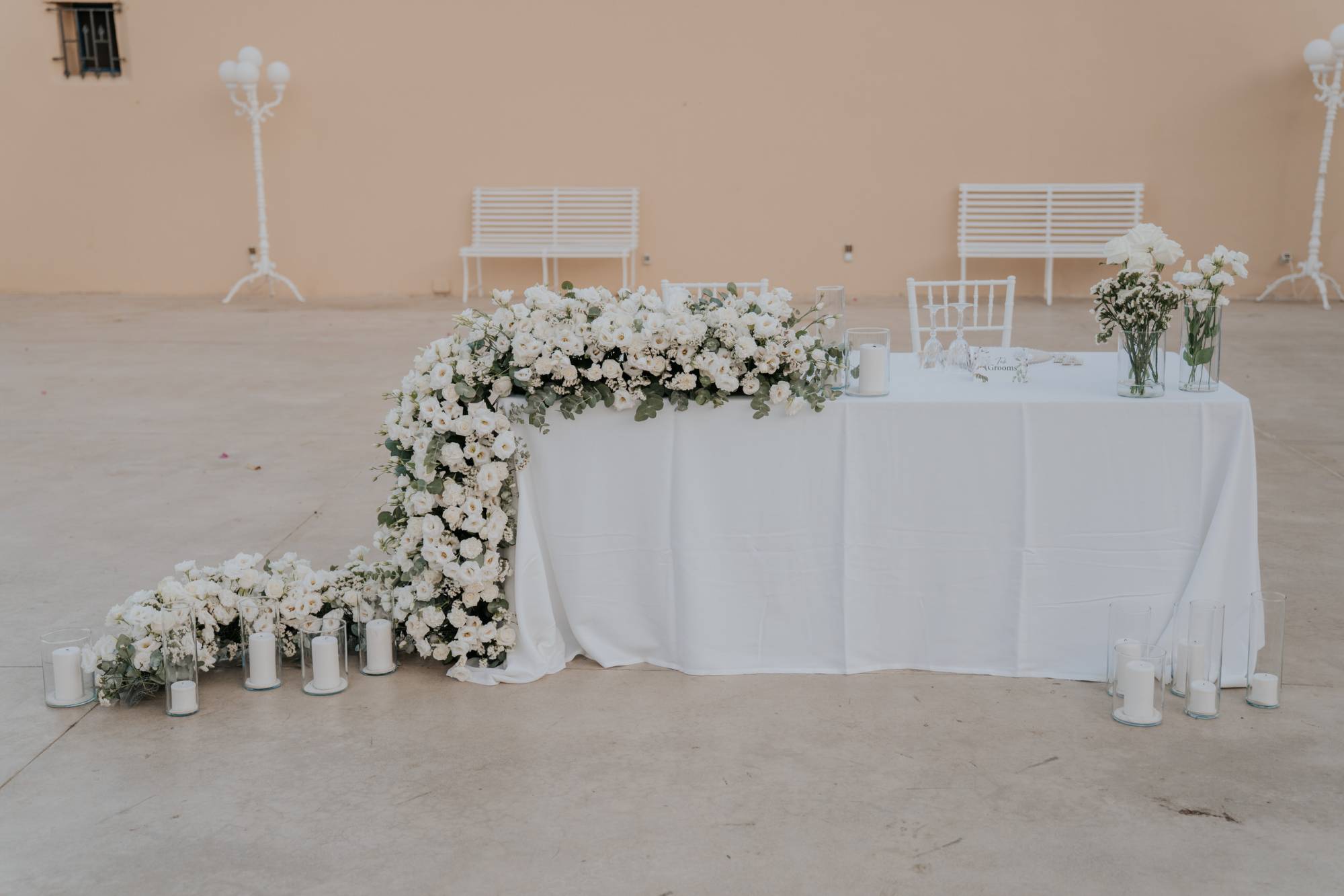 grooms-table