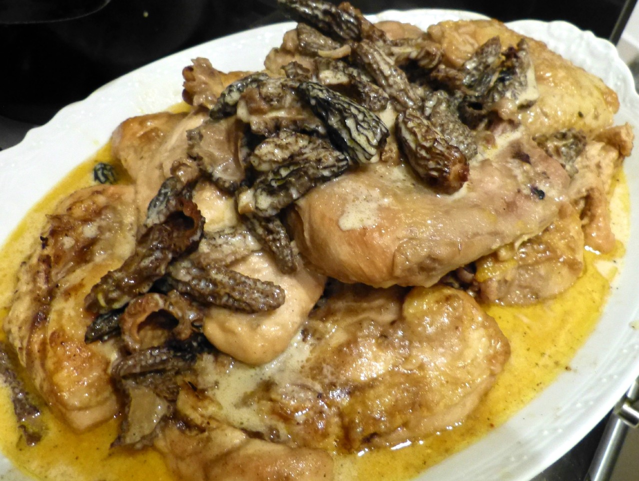 SUPRÉME DE VOLAILLES AUX MORILLES Site de claude77repaspourtous