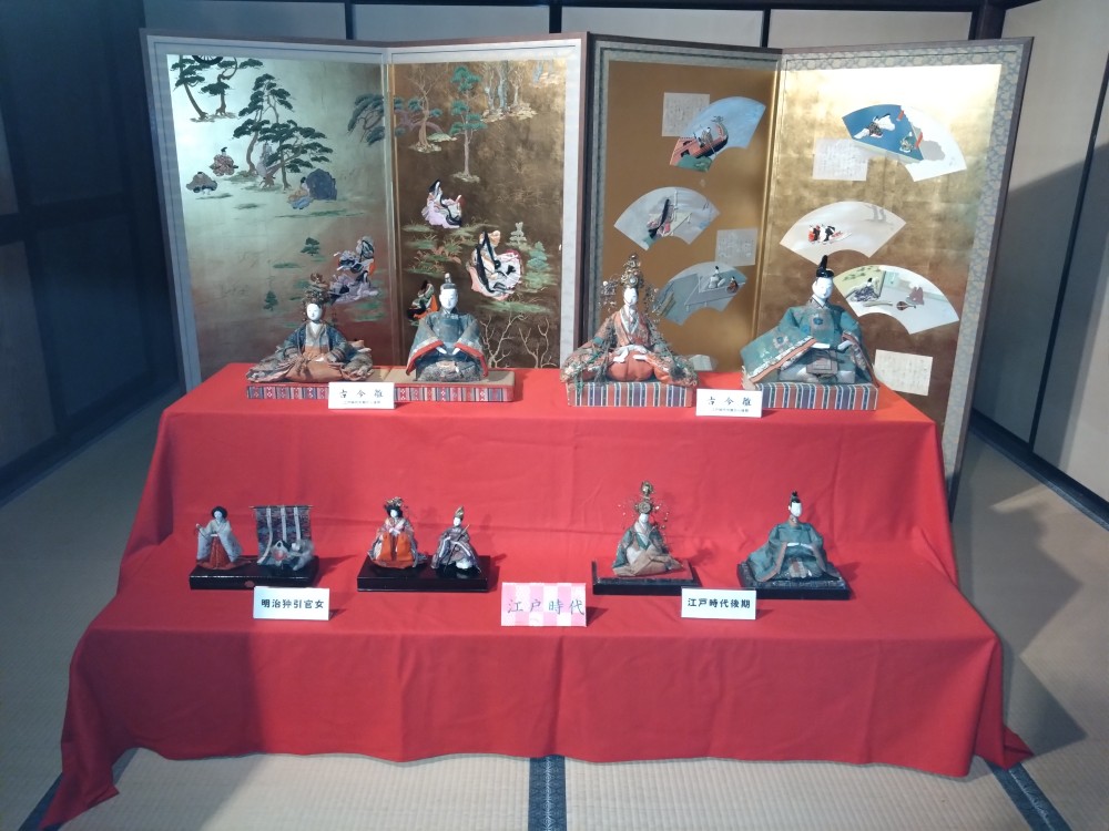 柏原藩邸の江戸時代のお雛様　パート２　その他多数。稲畑人形もあります。