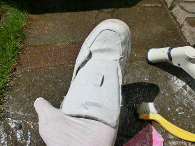 靴　洗浄　スニーカー　手洗い　汚れ　白　黄ばみ