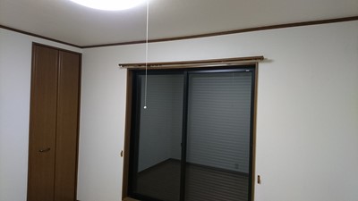 空室クリーニング カーテンレール