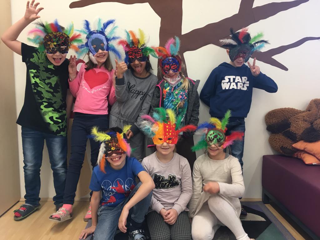 Für Fasching wurden in der 1. Klasse auch extra Masken gebastelt.