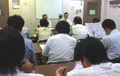 大阪府行政書士会の特殊車両通行許可申請についての支部研修講師