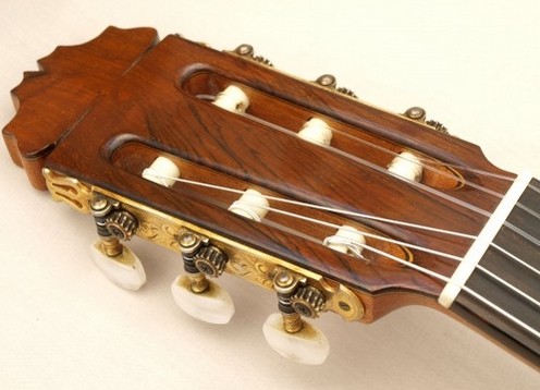 Manuel Reyes 1975 - Guitar 1 - Photo 5