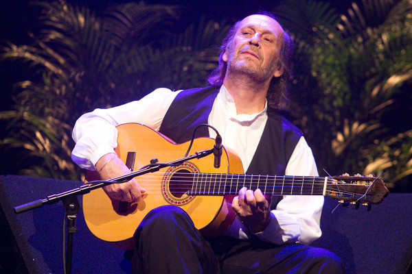 Lester Devoe 2010 - Paco de Lucia - Guitar 2 - Photo 1