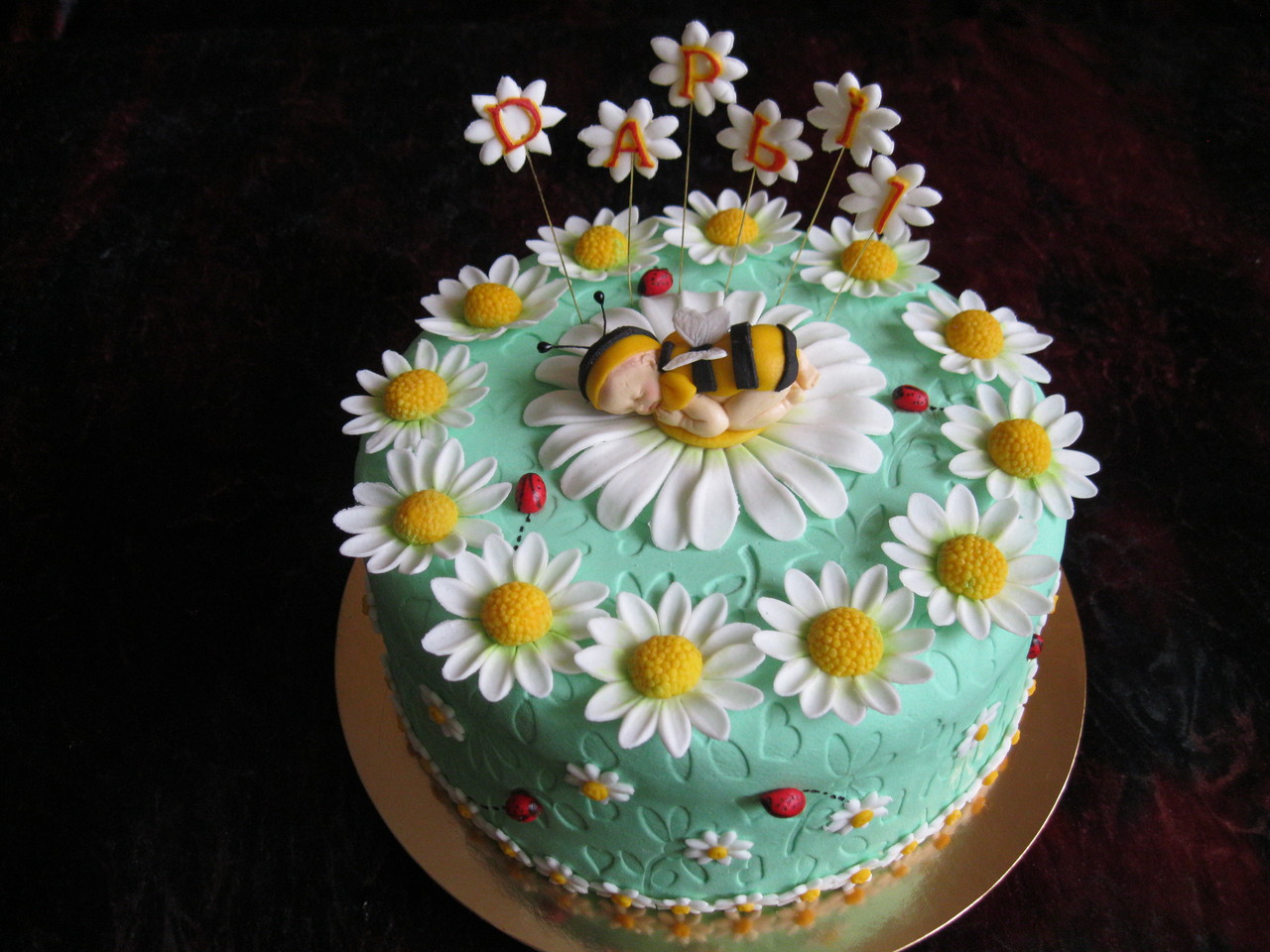 Daisy birthday cake - Birthday Cakes Daisy cakes, Sixth birthday cake, Themed bi