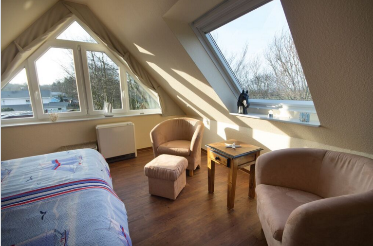 2. Schlafzimmer im OG