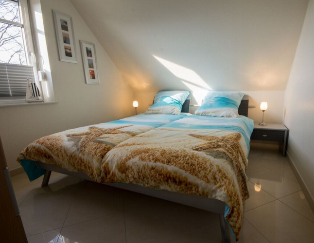 1 Schlafzimmer mit Doppelbett