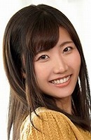 新美 詩織