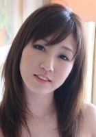 若葉 くるみ