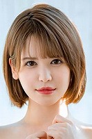 千鶴 えま