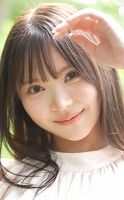 林 芽依 
