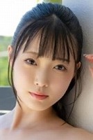 結月 りあ