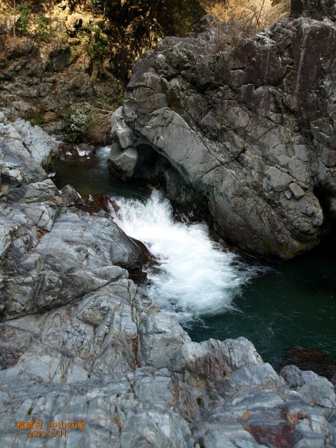 東京 檜原村 中山の滝 滝の写真集 日本百滝 日本三大名瀑 東京 檜原村 中山の滝 滝の写真集 日本百滝 日本三大名瀑