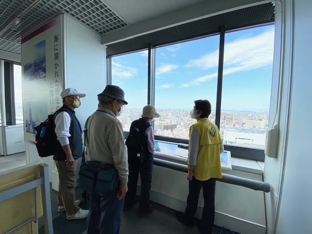 堺市役所展望ロビー　江戸時代の地図で環濠の今と碁盤の目の街を確認