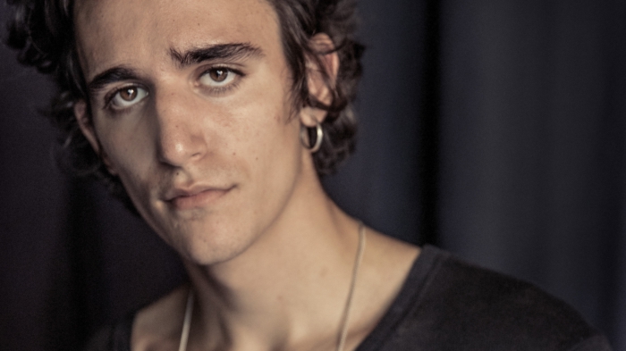 Tamino Releases Debut Album Amir De Website Van Belgic Music Tamino sings habibi at olympia concert paris, with his oud teacher tarek al sayed yahya. tamino releases debut album amir de
