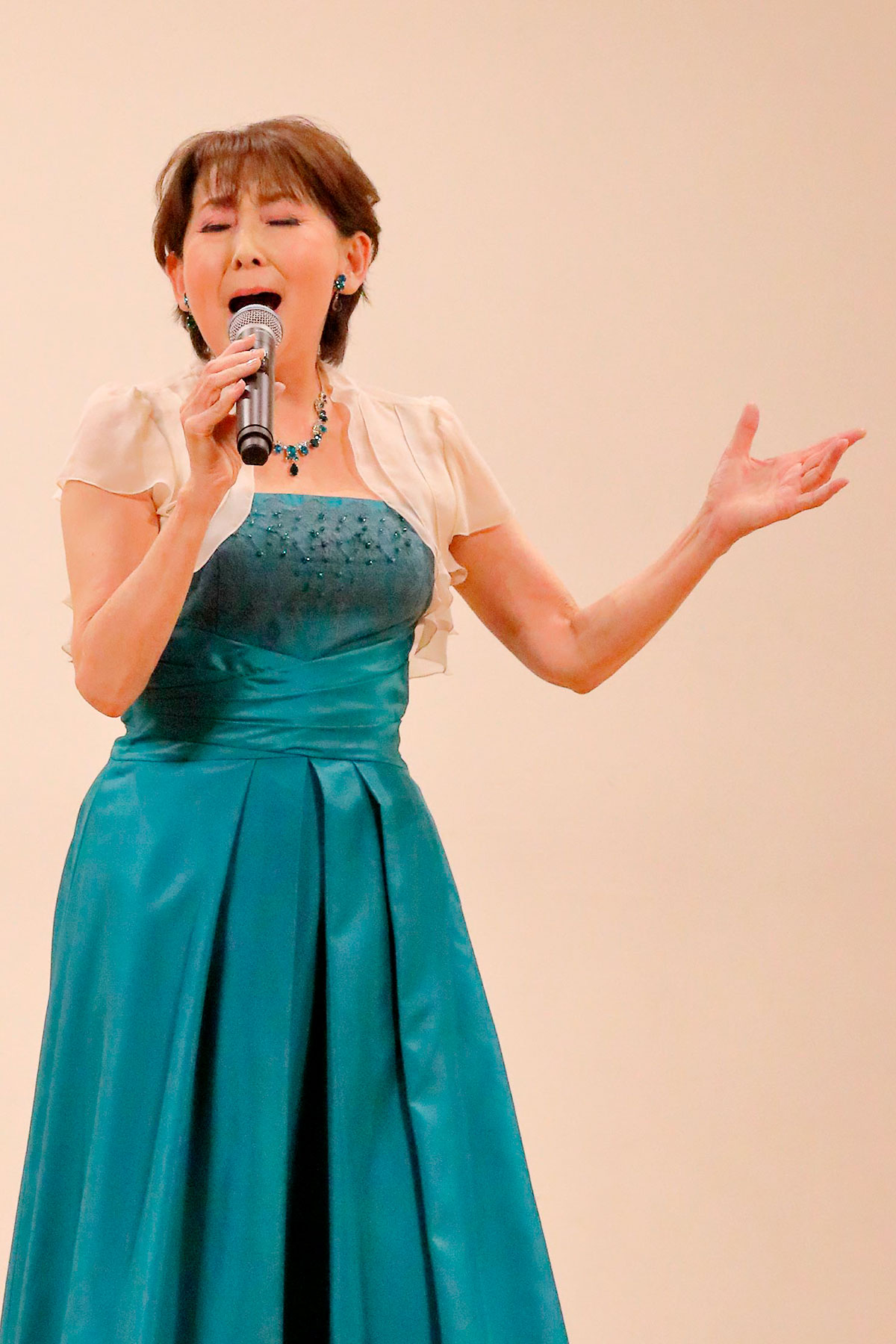 EMI'S MILD CHARITY LIVE 〜Emi＆Friends〜 歌の玉手箱