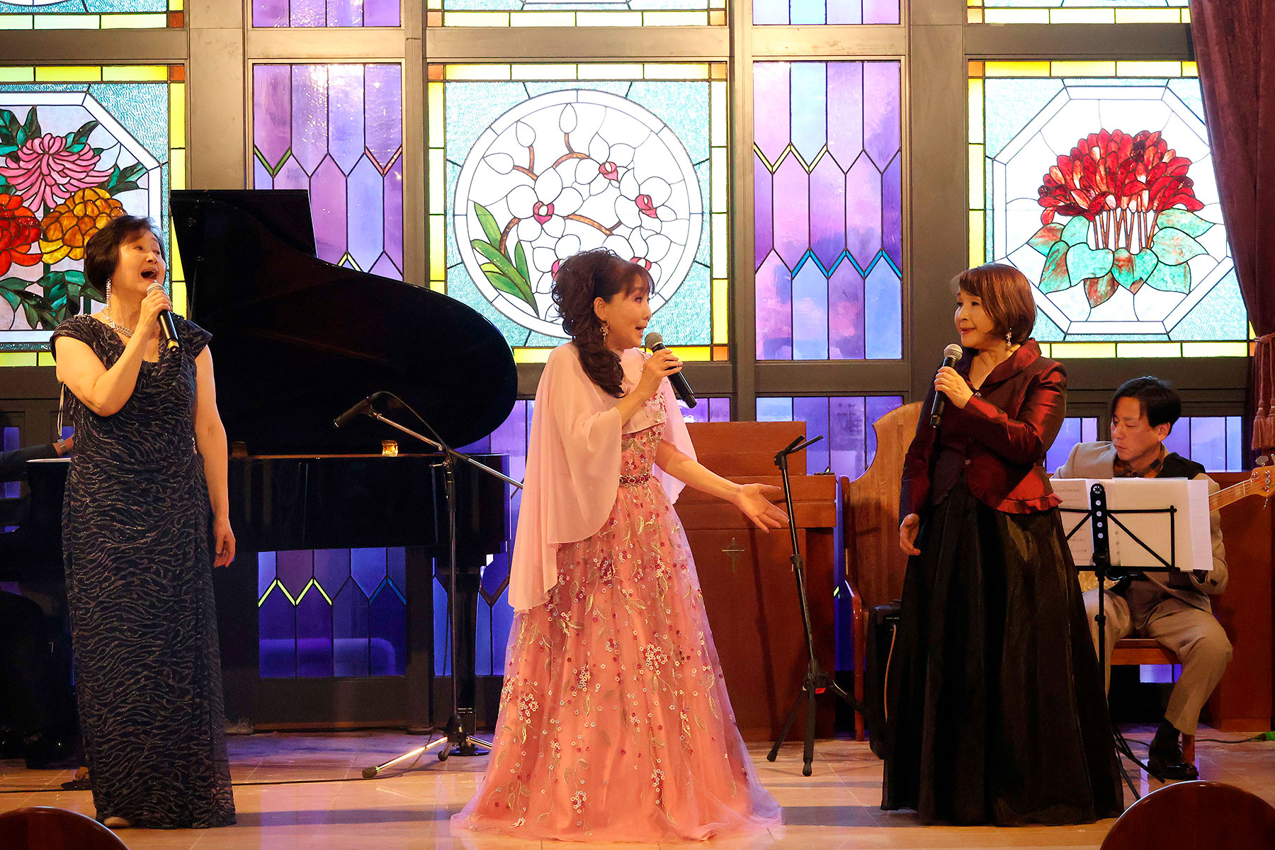 EMI'S MILD AUTUMN LIVE 2025 Emi＆Friends 〜 歌の玉手箱〜