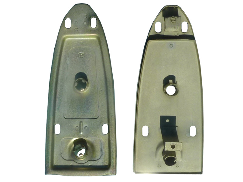 ФП25-3716110 Grundplatte Rückleuchte GAZ 21 Wolga. Base plate GAS M21 Volga. Основание заднего фонаря с кронштейнами в сборе ГАЗ М21 Волга.