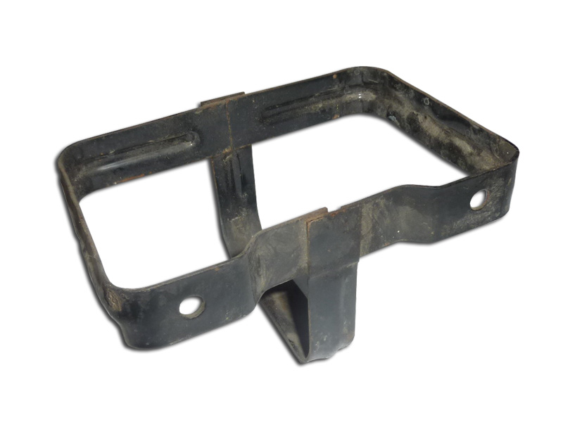 24-5208170 Halterung Wischwasser Behälter GAZ 24, GAZ 2401 Wolga. Windscreen washer bottle bracket holder washer fluid tank GAS 24 Volga. Держатель бачка омывателя ветрового стекла ГАЗ 24 Волга.