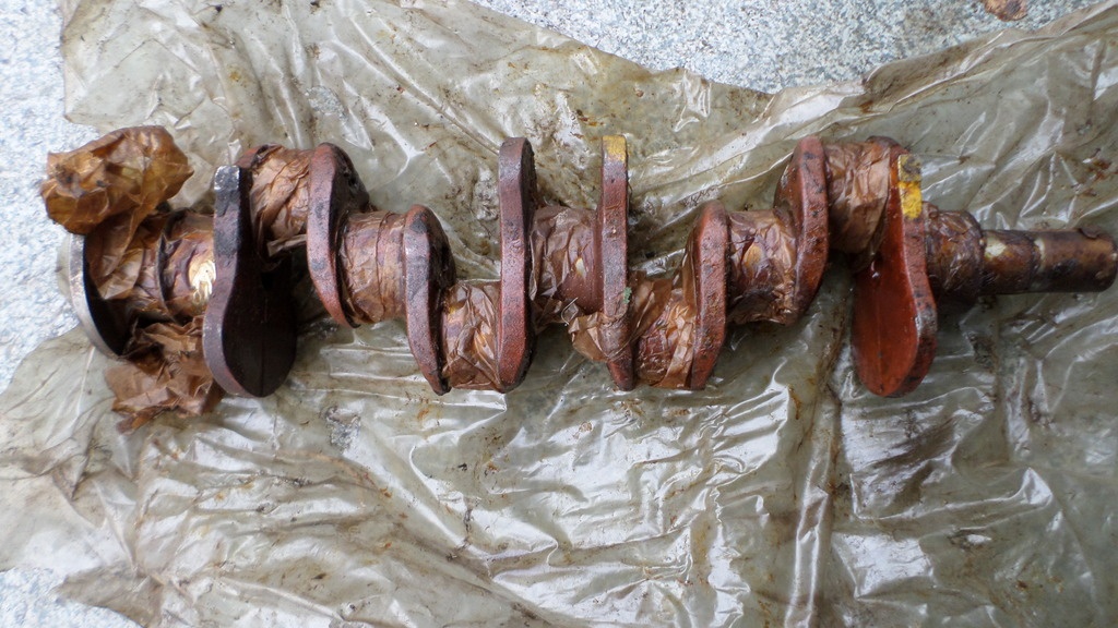 24-1005011 Kurbelwelle GAZ 24, GAZ 2401, GAZ 2402. GAZ 2410 Wolga. Crankshaft GAS 24, GAS 2402, GAZ 24-10 Volga. Коленвал ( Вал коленчатый) ГАЗ 24, ГАЗ 2401, ГАЗ 2402. ГАЗ 2410 Волга.