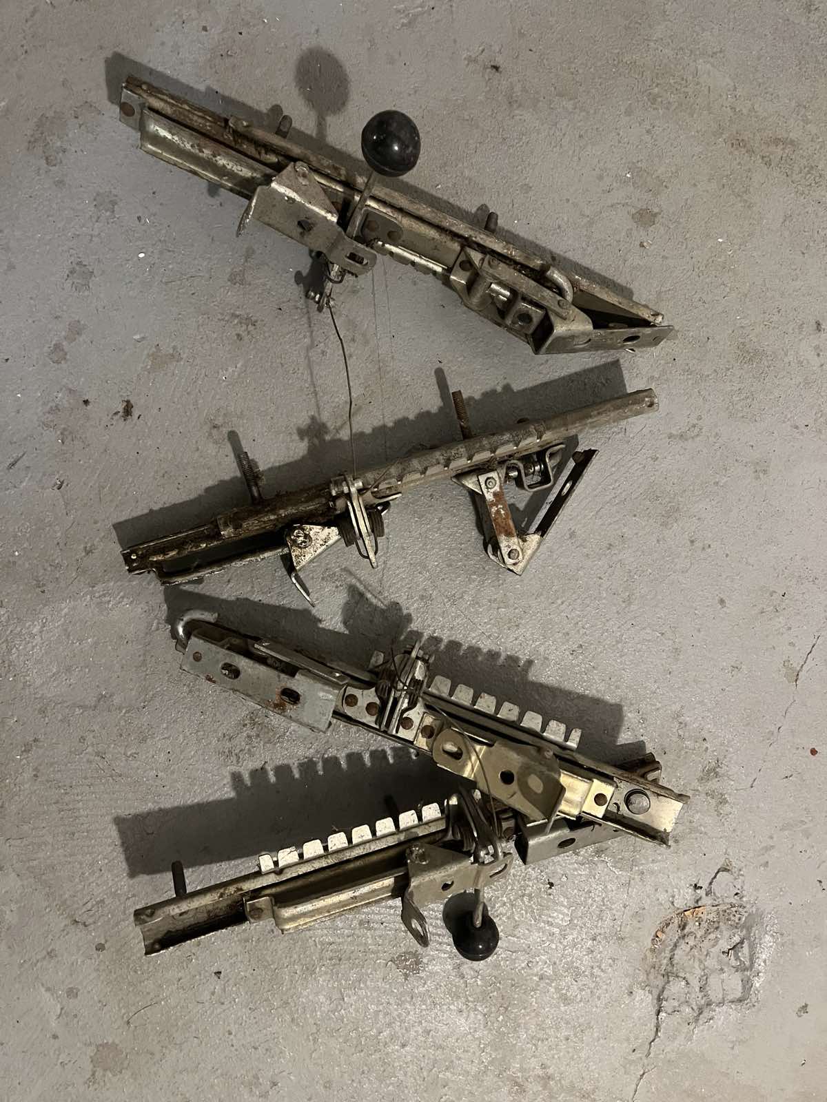 412-6904006/07/08/09 Verstellschienensatz Moskwitsch IZH 412. Set seat rails guides Moskvich ASLK 412, ISH. Механизм предельного передвижения (салазки) передних сидений Москвич 412, ИЖ.