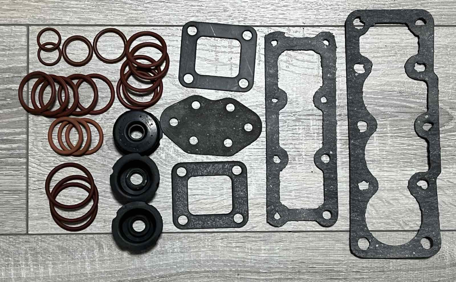 Überholsatz Hydraulikverteiler Hebelsteuerung Traktor K700 Kirowetz. Repair kitHydraulic Distributor tractor Kirovetz K700 Kirovetz. Ремкомплект гидрораспределителя Р-160 трактора К-700 Кировец.