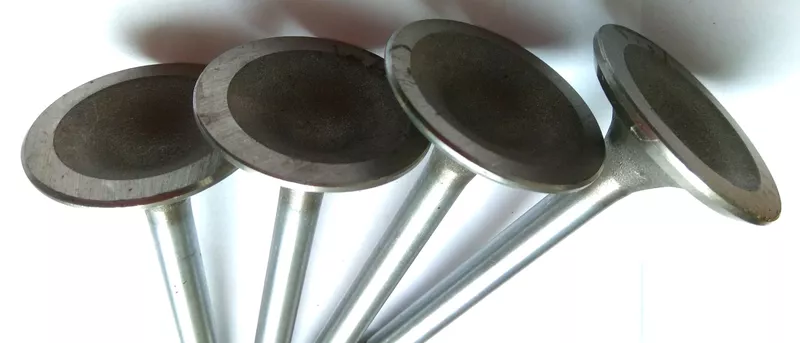 21Д-1007010-Б Einlassventil GAZ 21 Wolga. Inlet valve GAS M21 Volga. Клапан впускной ГАЗ М21 Волга.