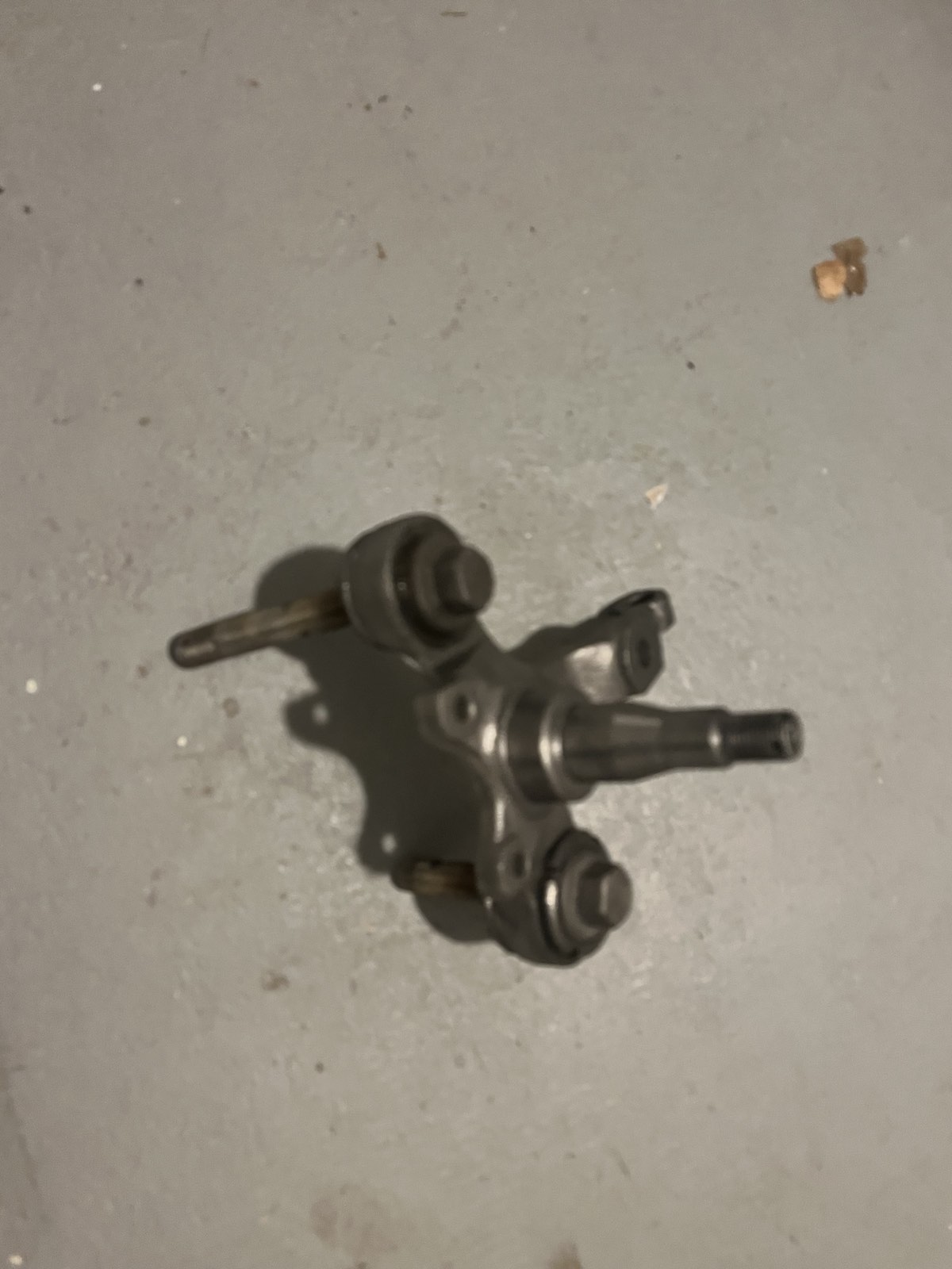 966-3001013-04 (966-3001013-А2, 966-30010113-A2) Achsschenkel links Vorderachse ZAZ 966/968. Stub axle left SAS 966/968. Кулак поворотный левый ЗАЗ 966/968.