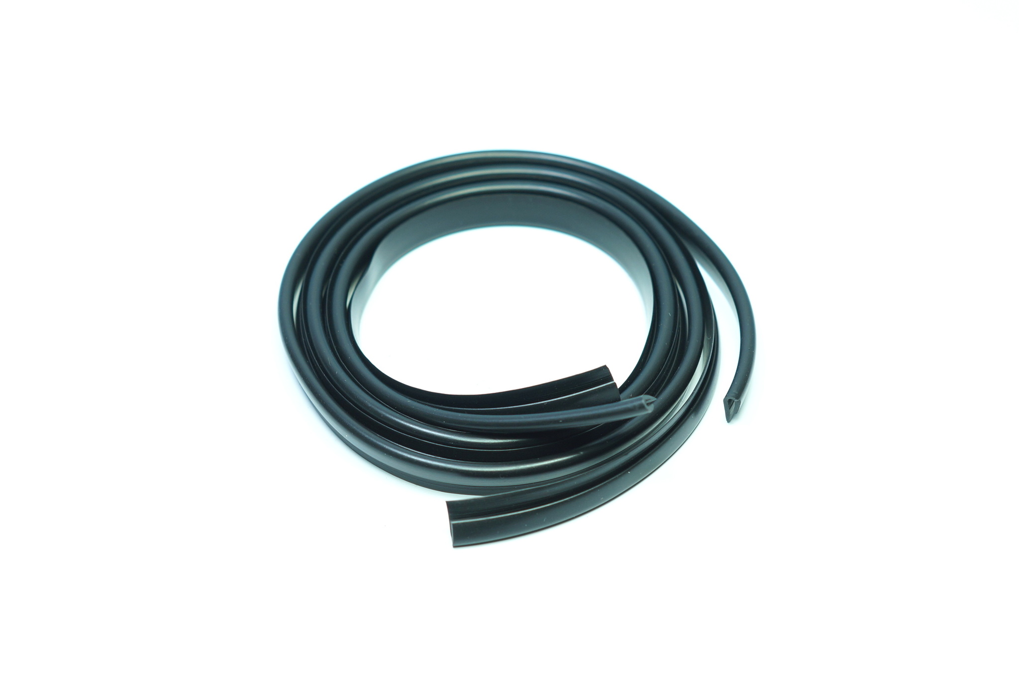 Keder für Chromring Scheinwerfer GAZ 21 Wolga.  Headlamp Rim Seal GAS M21 Volga.  Профиль предохранительный для обода фар ГАЗ М21 Волга.  Neu. Satz für beide Schinwerferringe.  New. Set for both headlight rings.  Новые. Комплект для 2-х ободков.