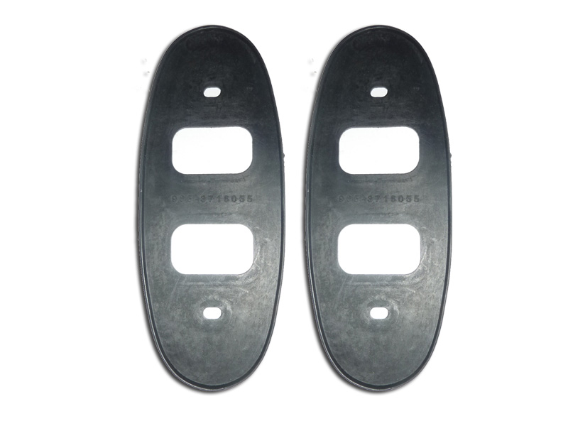 965-3716055 Dichtung Rückleuchte an Kotflügel ZAZ 965. Tail Lights Rubber Gaskets SAS 965. Прокладки задних фонарей ЗАЗ 965 Запорожец.