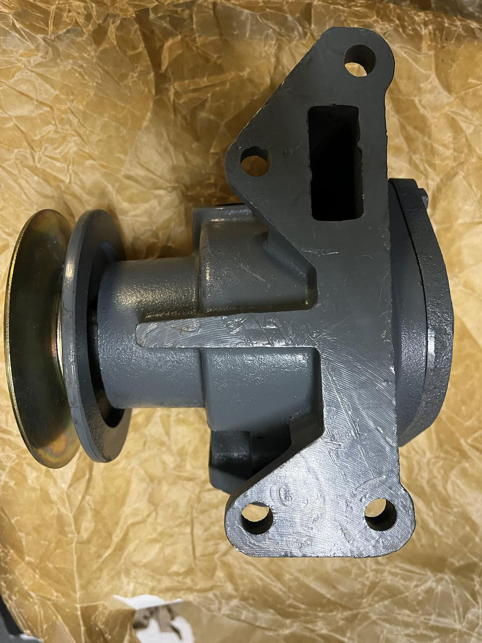 236-1307010-А3 (236-1307010-A3) Wasserpumpe Motor JAMZ (YAMZ) 236, 238. Waterpump engine JAMS (YAMS) 236, 238. Водяная помпа (насос) Двигатель ЯМЗ-236, 238.