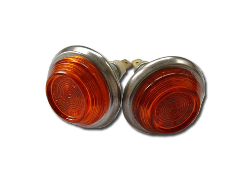 УП140 Seitenblinker Blinker am Kotflügel GAZ 24/2410 Wolga. Lamp repeater on front wing GAS 24/2410 Volga. Повторители поворота ГАЗ 24/2410 Волга.