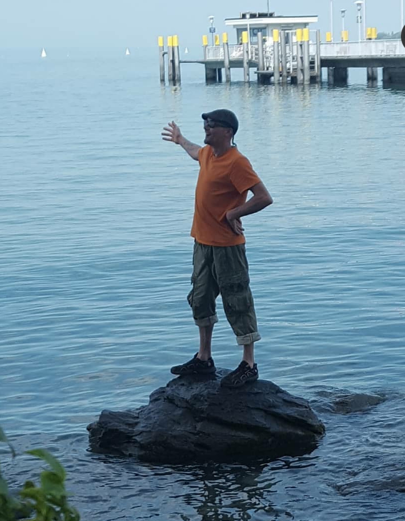 Bodensee eine große Leidenschaft.                        Genau wie das Treibholz das man hier findet