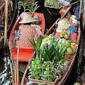 Damnoem Saduak Floating Market