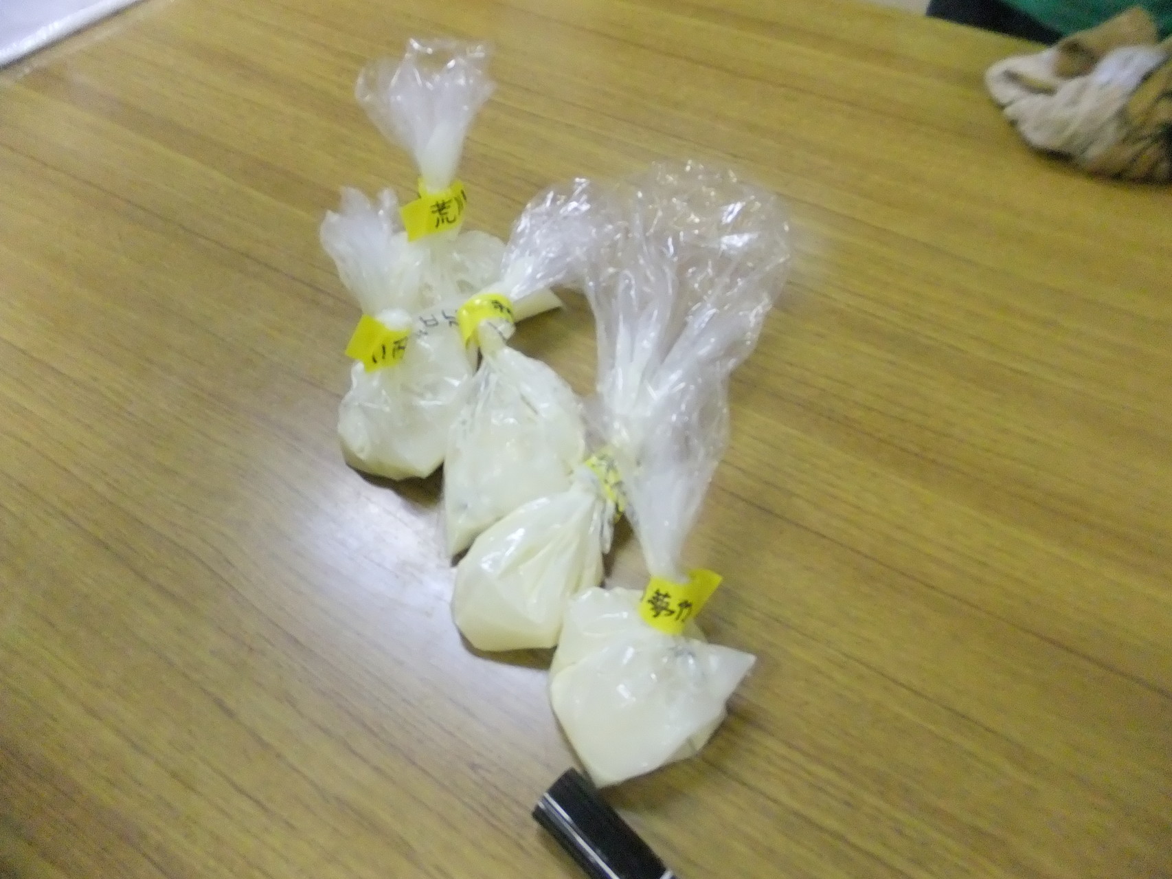 ポリ袋蒸しパン作り
