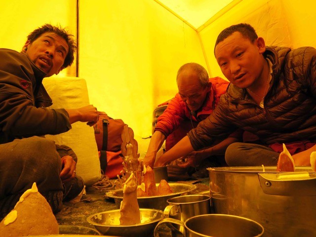 Manaslu Expedition, Manaslu Besteigung