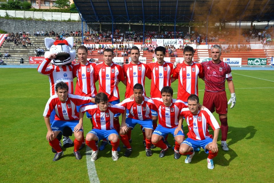 Laudio 2011-12. Partido de vuelta de la final por el ascenso a 2ªB ante el San Fernando (0-1)