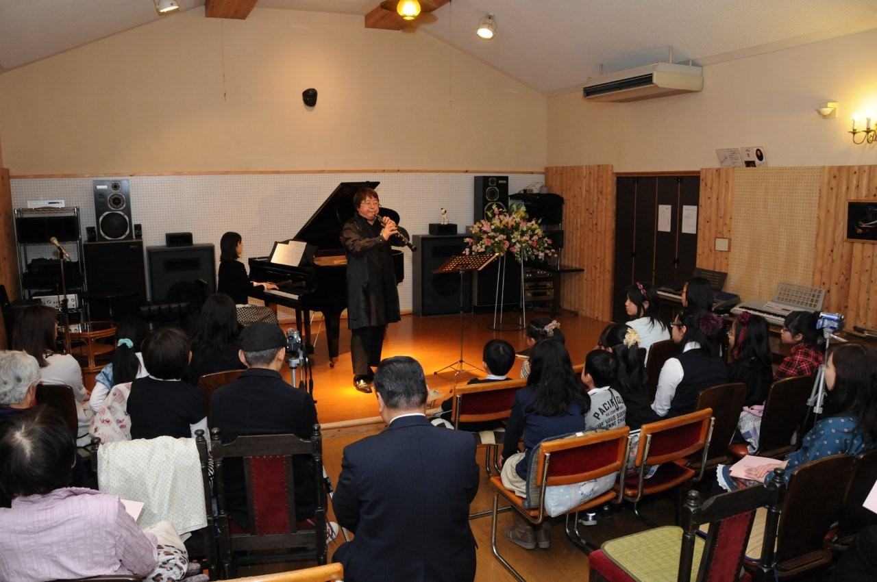 2012年４月１日　広島市南区　純音楽茶房「ムシカ」コンサート