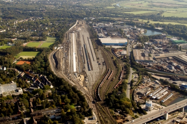 Neubau einer Zugbildungsanlage und KV-Drehscheibe im Bahnhof Duisburg-Ruhrort Hafen