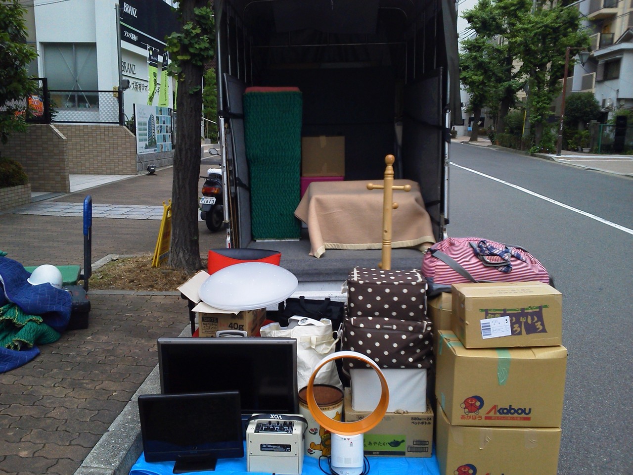 赤帽灘区から安くて便利な 単身引越し ミニ引越しの専門店 赤帽神戸の引越し 運送は神戸市の赤帽マル運送