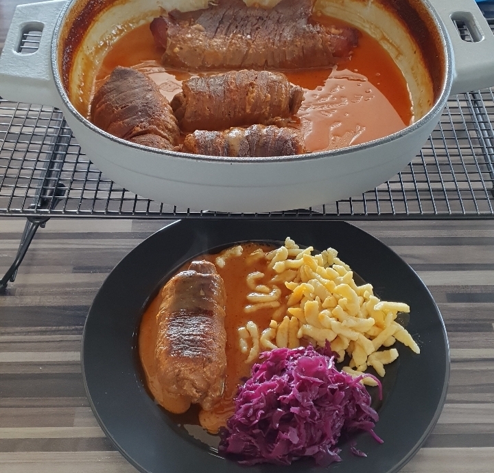 Rouladen aus der emaillierten Gusseisenpfanne