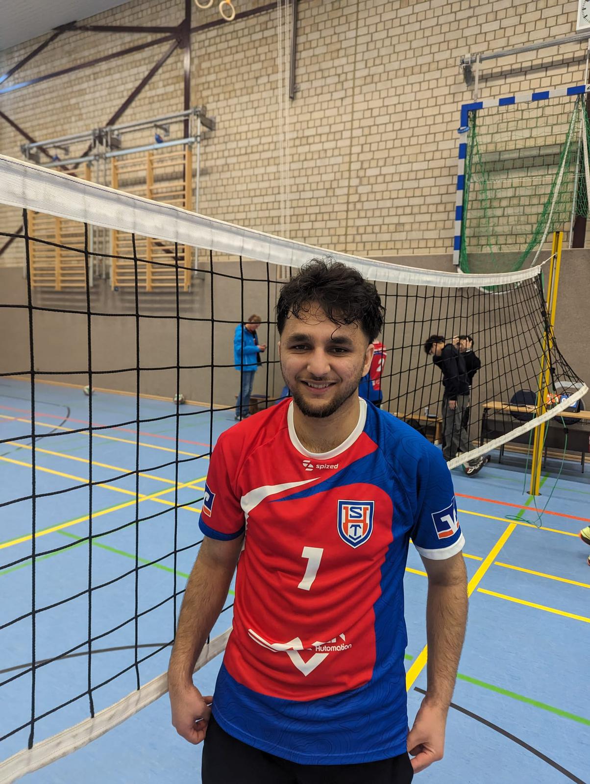 1 - Hamza Zia - Außen