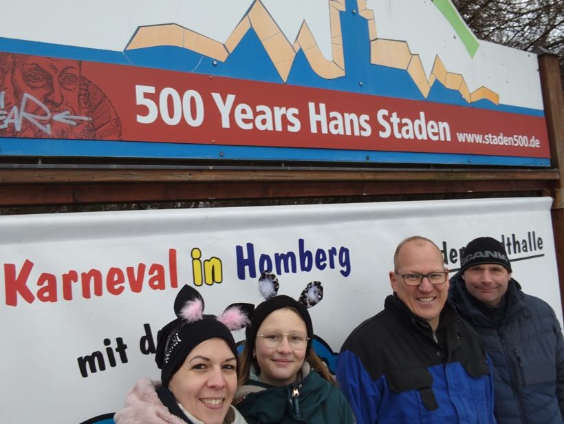 ein fröhliches Montageteam 2026