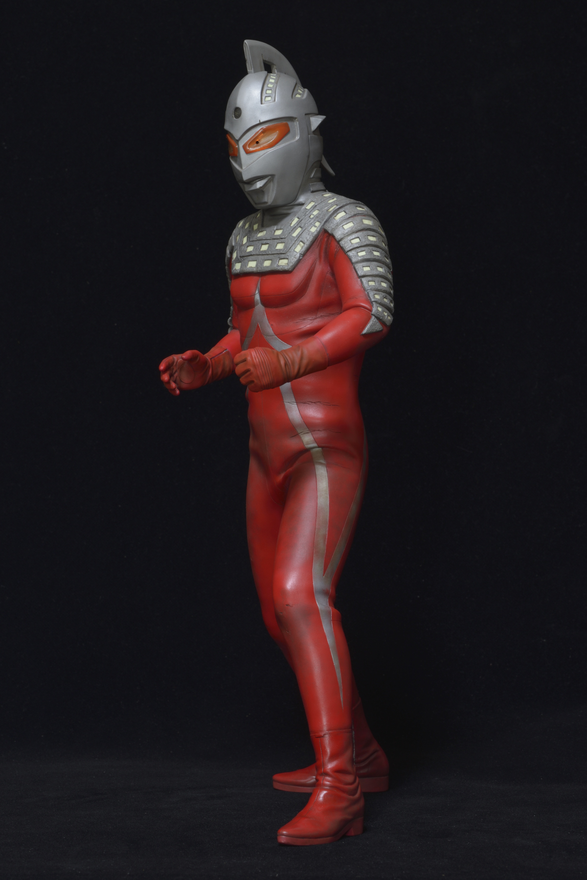 Amazon.co.jp: ウルトラセブン/メガソフビキット 復刻版 ノン