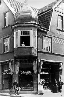 Als städtisches Armenhaus diente bis 1910 dieses Gebäude an der Berliner Straße zur Ecke Strenger Straße