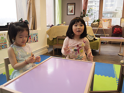 Toddlers learning French