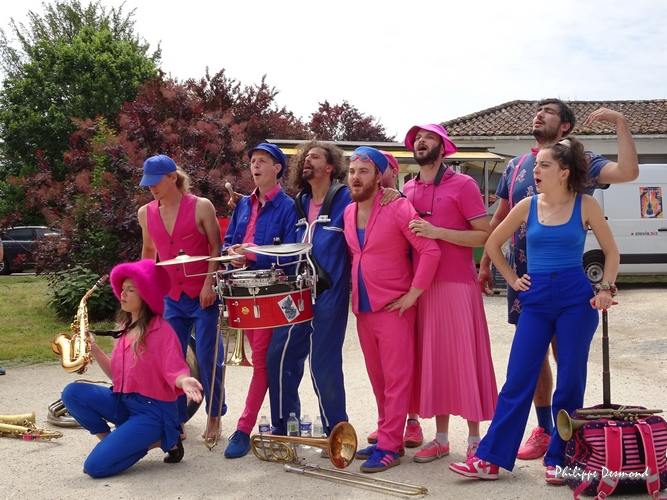 Pierres & fils, fanfare fantasque et distinguee. Dimanche 15 juin 2025, Quinsac, Festival Jazz360. © Philippe Desmond
