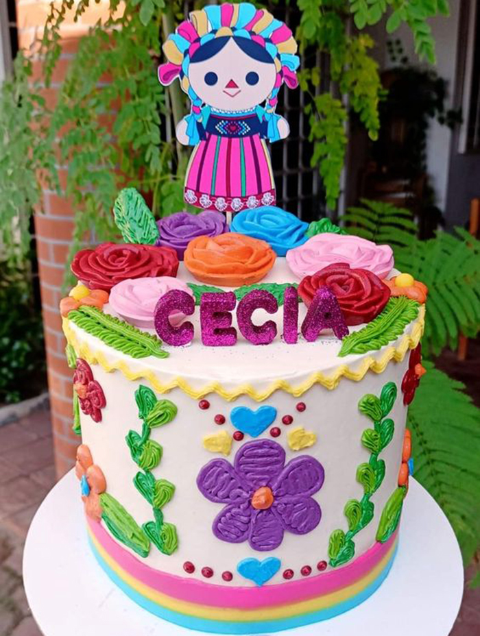 torta muñeca María mexicana